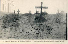 Ασπρόμαυρο επιστολικό δελτάριο με θέμα : "Οι τάφοι των ηρώων μας επί του Καλέ - Γκρόττο"
